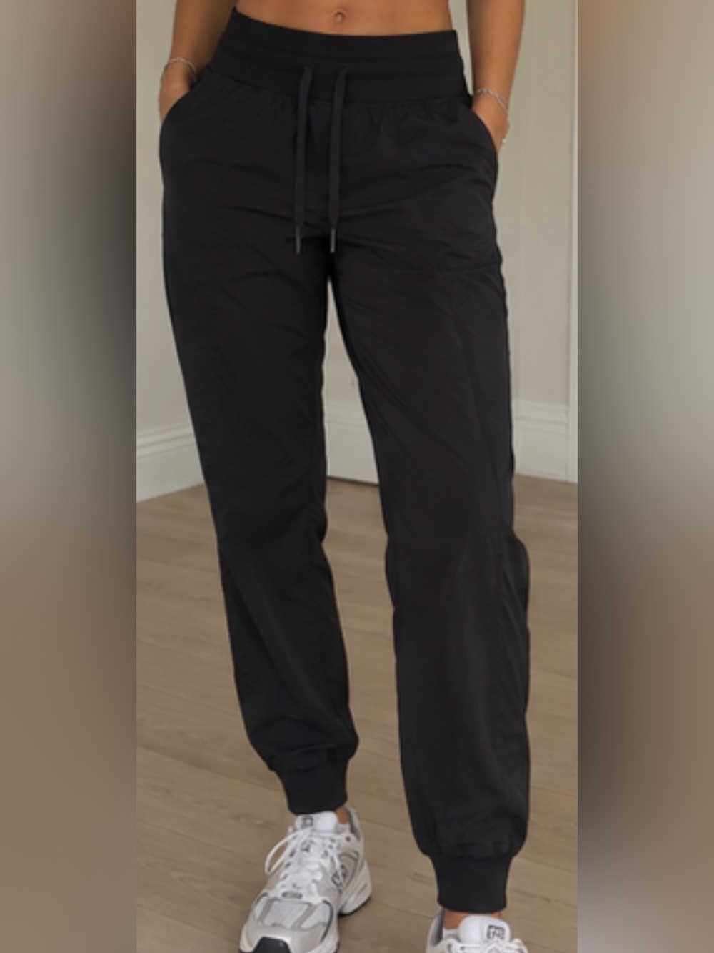 Lululemon Dance Studio Mid-Rise Joggers Black - Picture 2 of 5